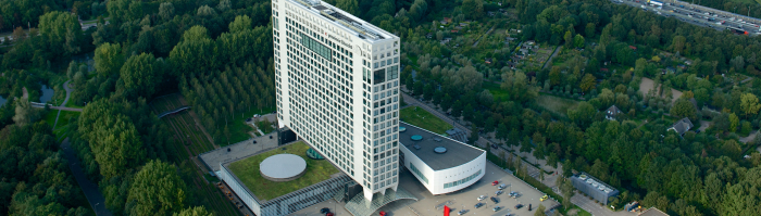 het provinciehuis vanuit de lucht